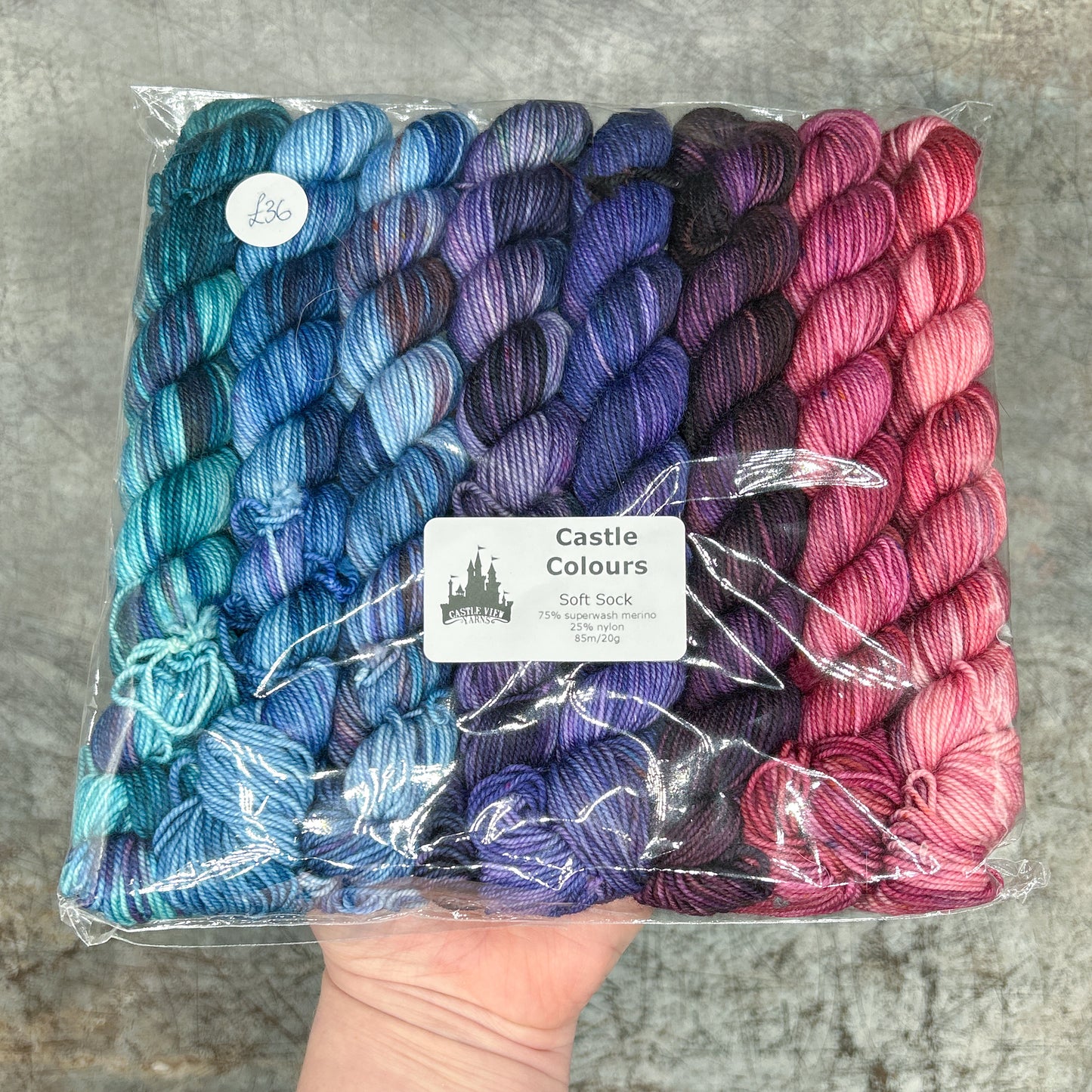 Castle Colours Minis (8C) - 8 x 20g - Soft Sock