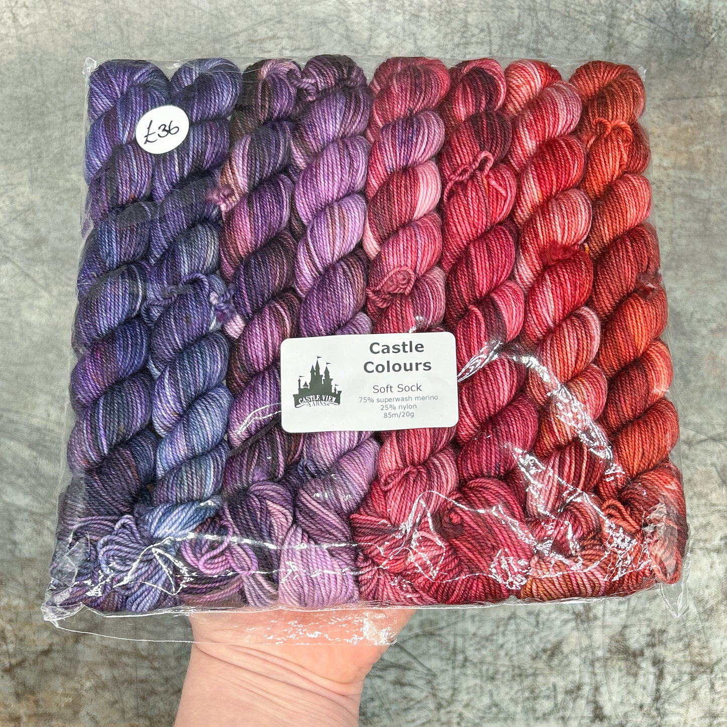 Castle Colours Minis (8J) - 8 x 20g - Soft Sock