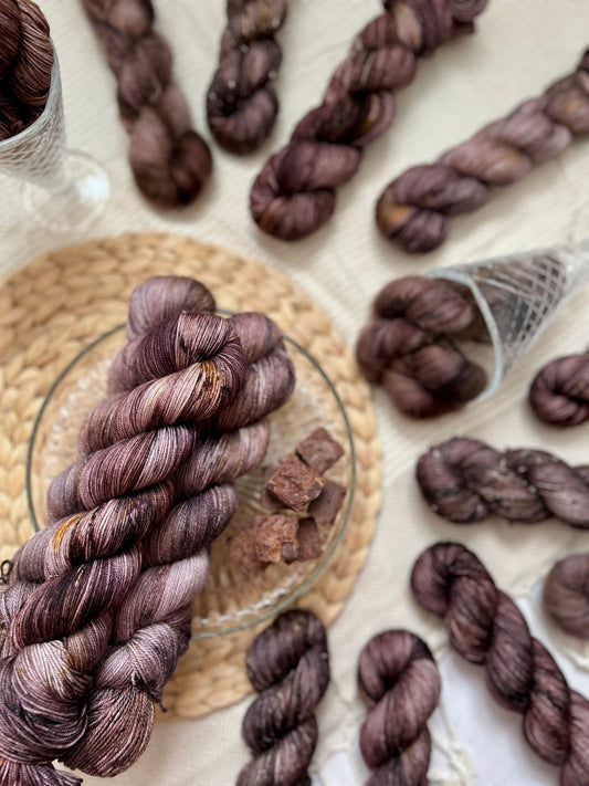 Chocolate Fudge Brownie - Alpaca Silk DK 100g