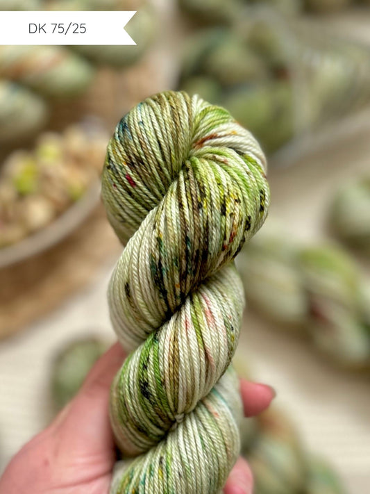 Nutty Pistachio - DK 75/25 100g