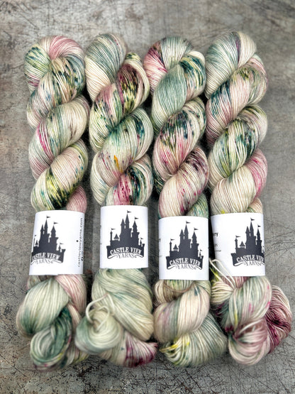 Frosted Snowberry - Merino Mohair Singles 100g skein
