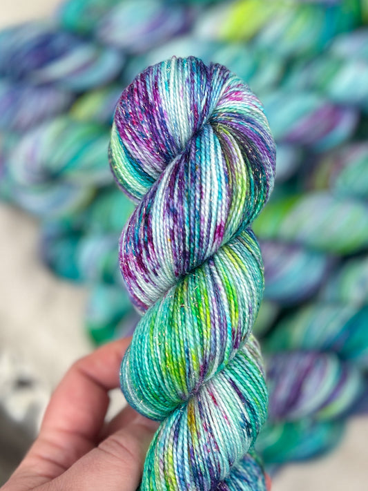 Mermaid Kisses - Iridescent Sparkle Sock 100g skein