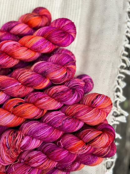 Heatwave - Iridescent Sparkle DK 100g skein