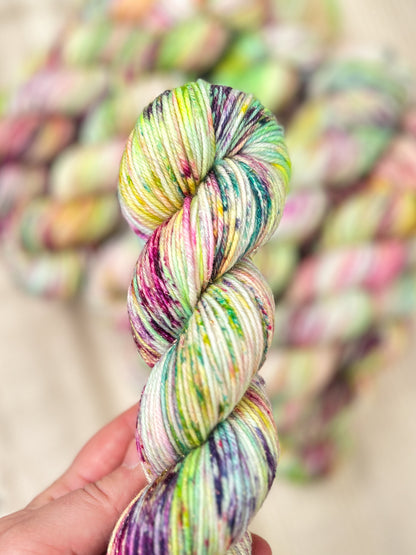 California Dreaming - Iridescent Sparkle DK 100g skein