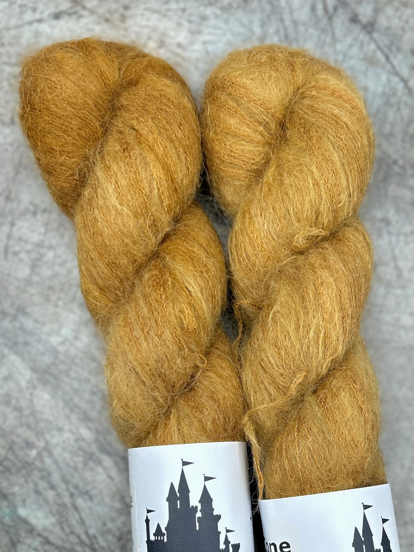 Waffle Cone - Suri Lace 50g skein